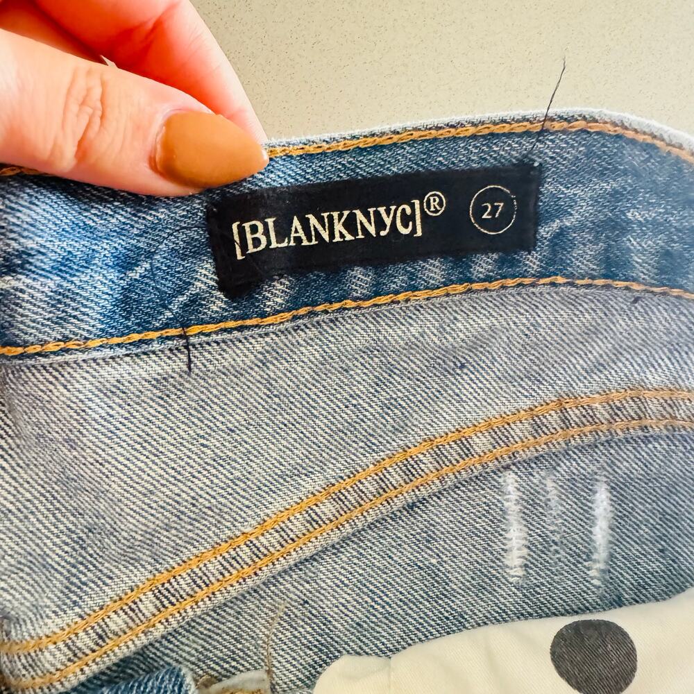 ANTHROPOLOGIE BLANKNYC Distressed Light Wash Blue Denim $88 Cutoffs Shorts 27 - Picture 3 of 13